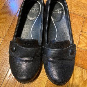 EUC Dansko Loafers Size 38